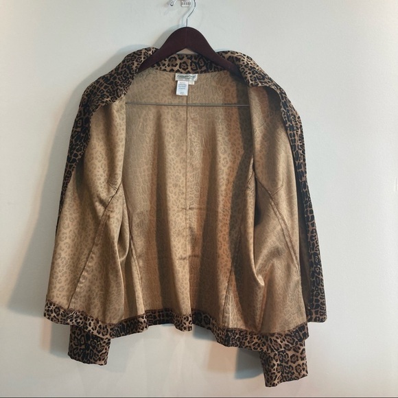 COLDWATER CREEK Sz PXL Leopard Print Unlined Zipper Closure Jacket - Picture 3 of 6